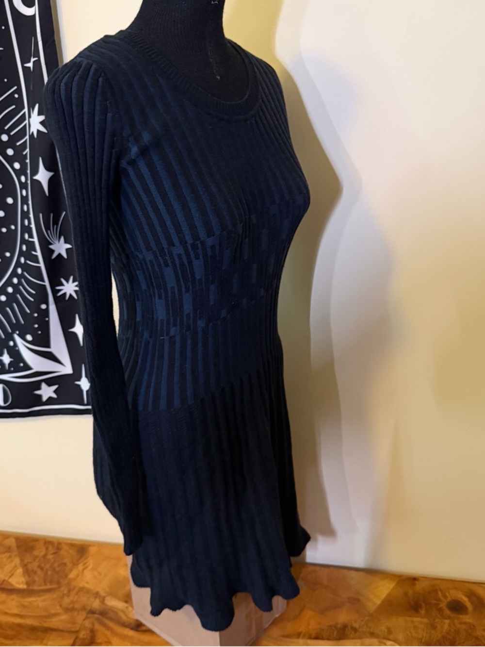 Max Studio XS Navy & Black Ribbed Scoop Neck Sweater Dress Y2K Bodycon - Picture 4 of 11